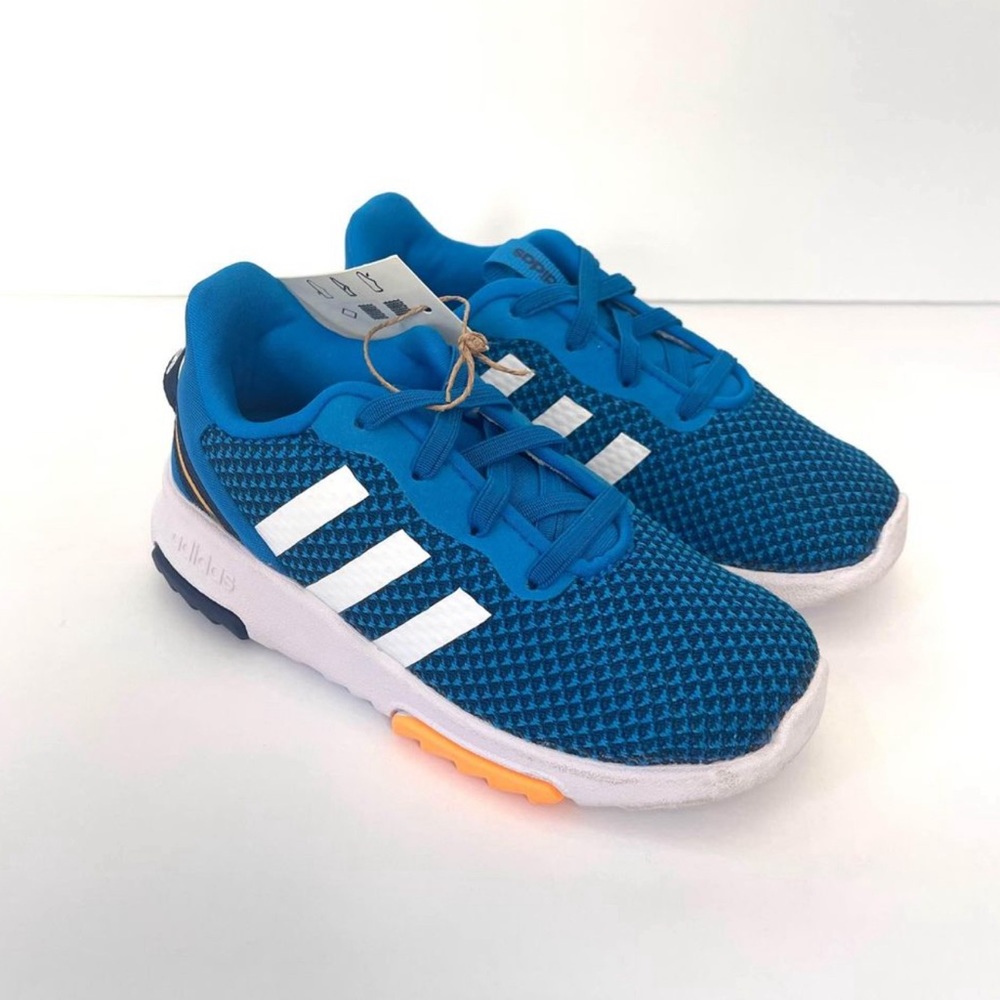 NEW Boys Adidas Tennis Shoes Sneakers (10c / 10k)